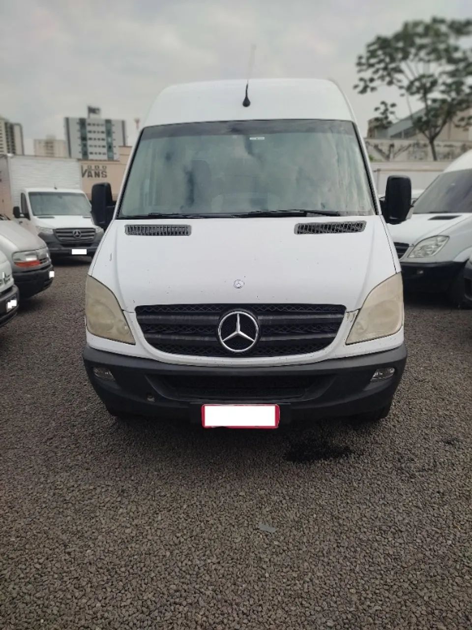 Mercedes-Benz Sprinter 311 Furgão Longo 2.2 Dies, foto 2 de 11