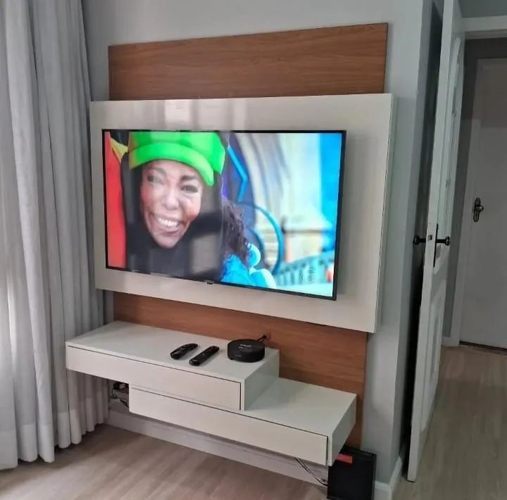 Painel Home suspenso Dalla Costa 