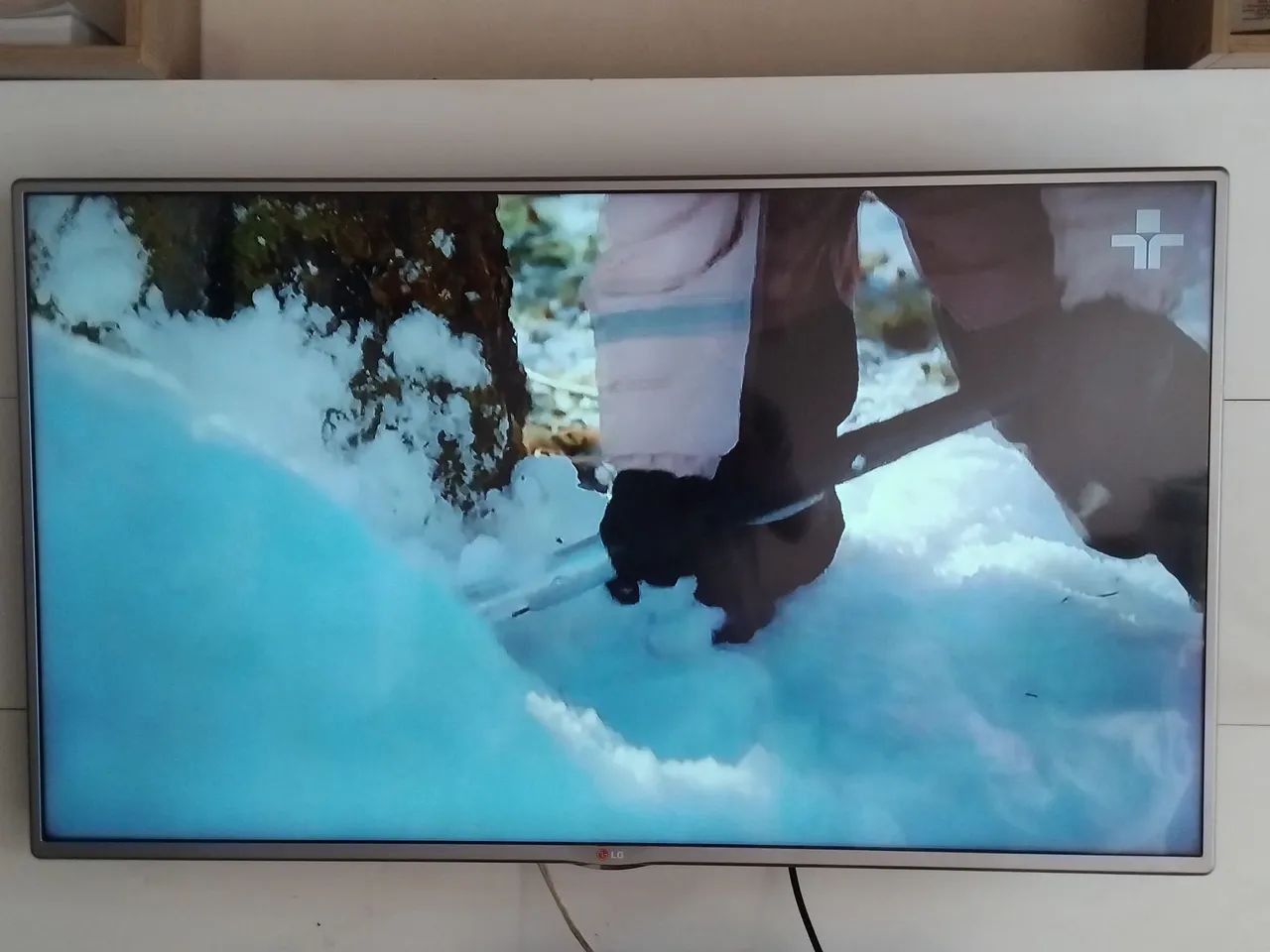 tv lg 47 polegadas não é smartv 