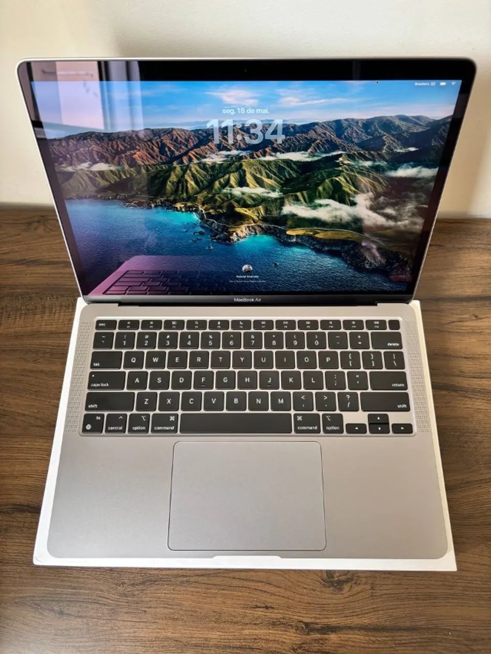 MacBook Air2020 A2237 13㌅ M1 バッテリー100% MacBook Air M1 2020 ? 13