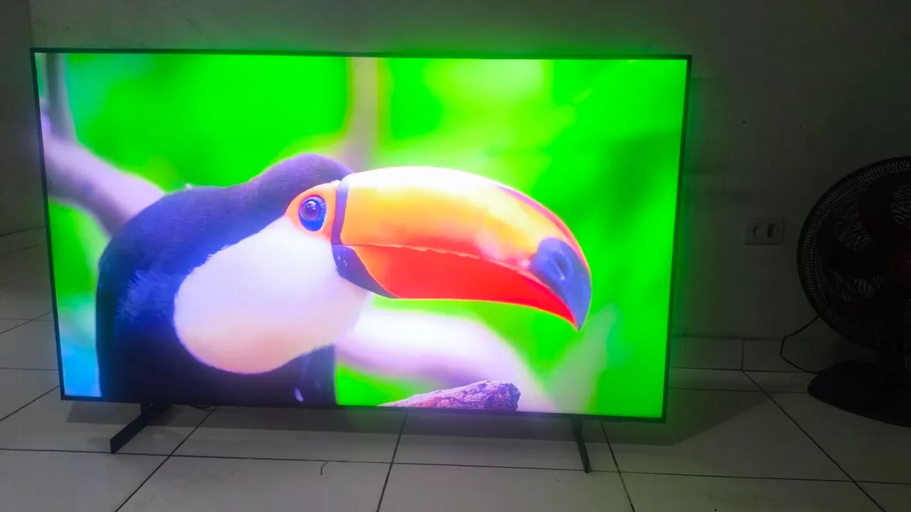 Smart TV SAMSUNG de 65 polegadas da linha Crystal UHD 4K - UN65DU8000G PARA VENDA - Foto 3