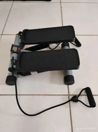 Mini Stepper Sunny com faixas de exercícios