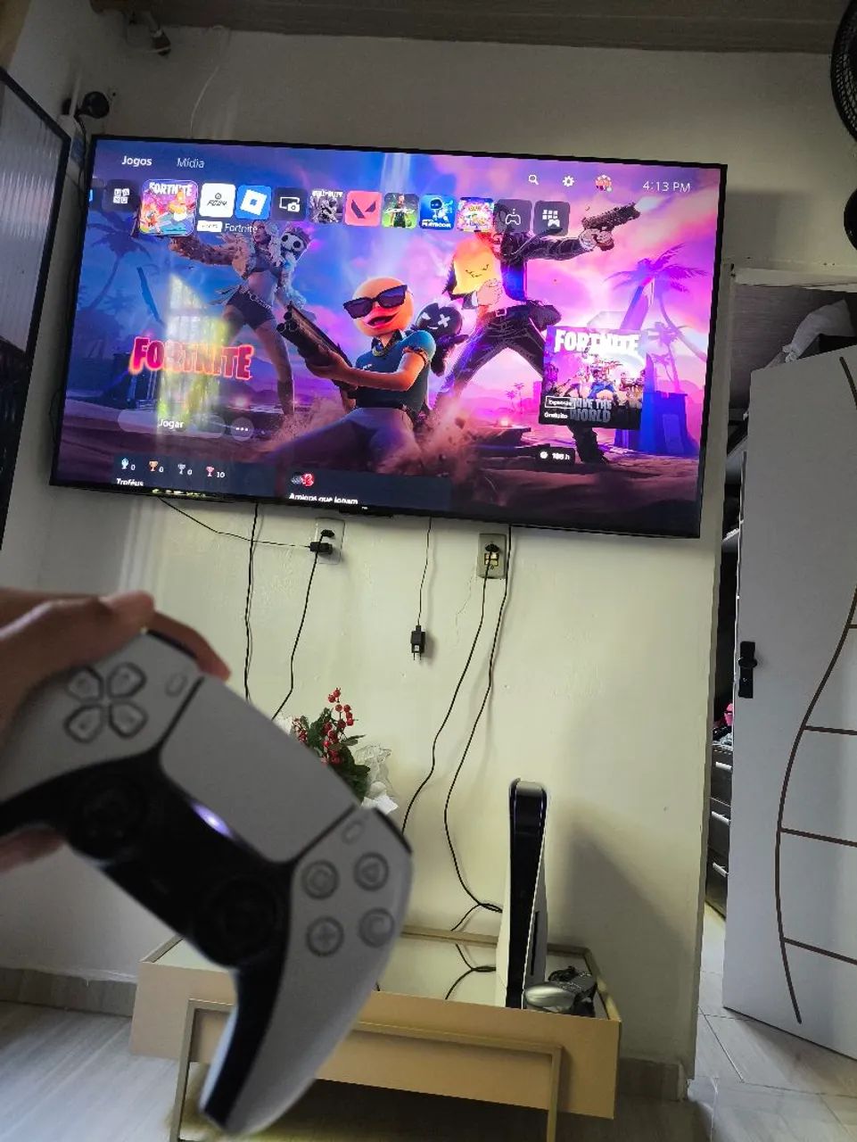 PS5 1tb 2 controles - Foto 4
