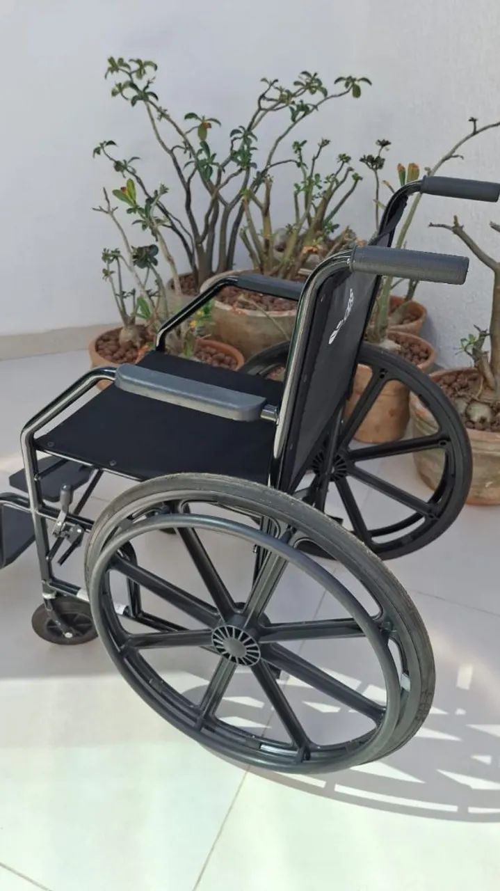 Cadeira de rodas - Foto 3