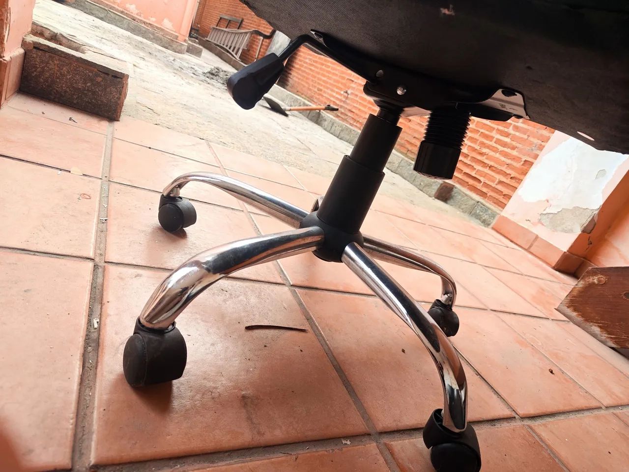Poltrona Presidente ótimo estado  - Foto 5