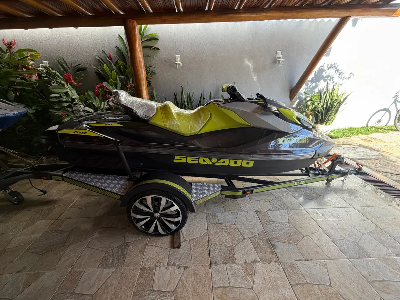 Jet Ski SeaDoo GTR 230 2020 - Foto 3