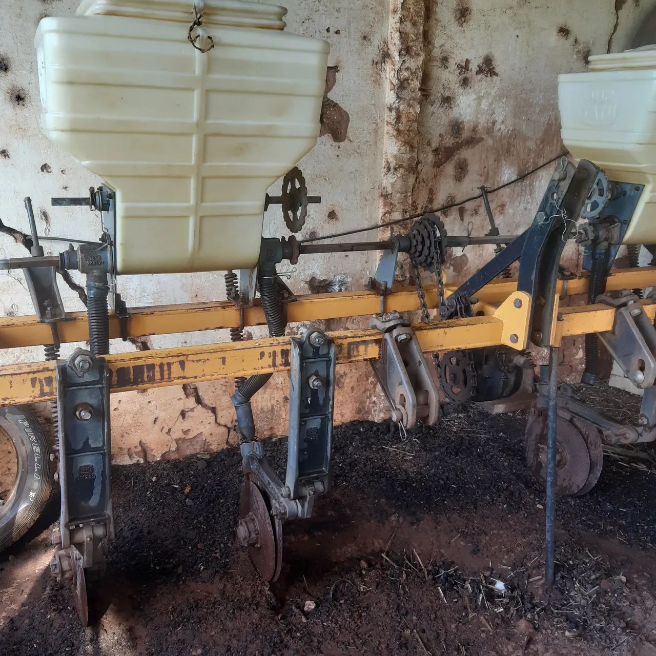 Cultivador adubador SUPER TATU  disco  - Foto 3