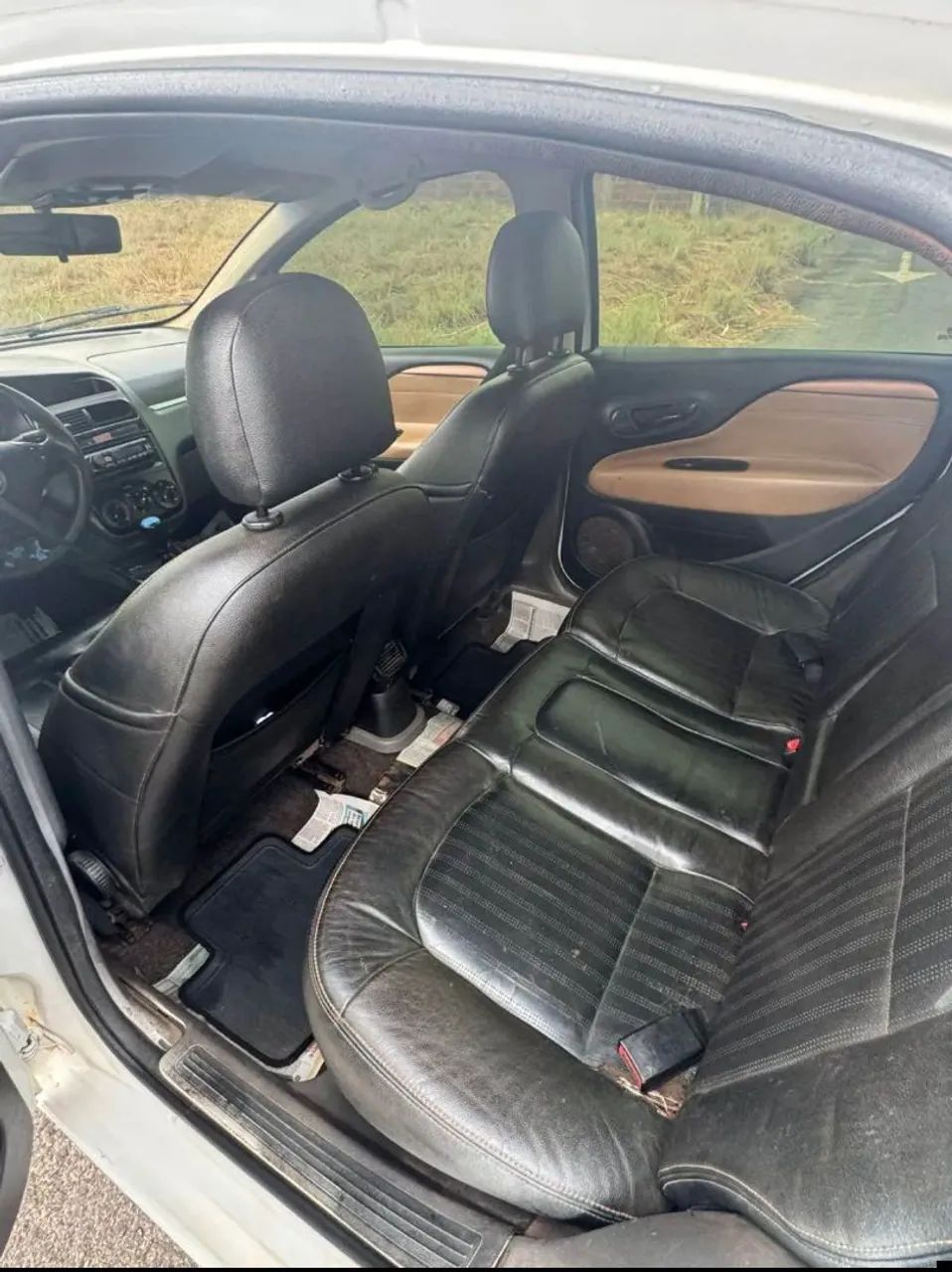 Fiat Linea LX 1.9/ 1.8 Flex 16V 4P 2011 - Foto 6