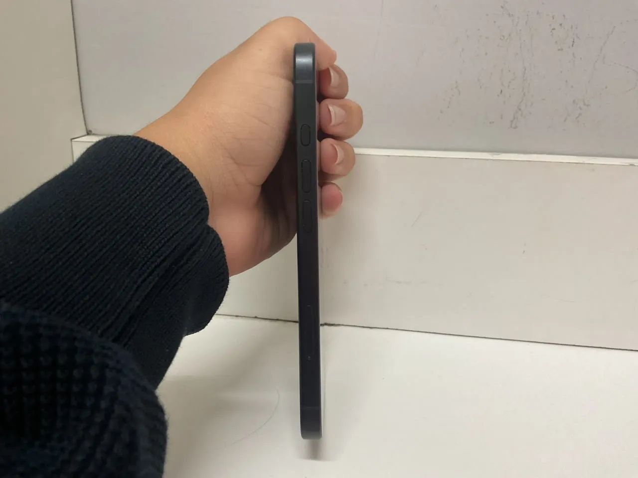 Vendo Iphone 16 preto  - Foto 4