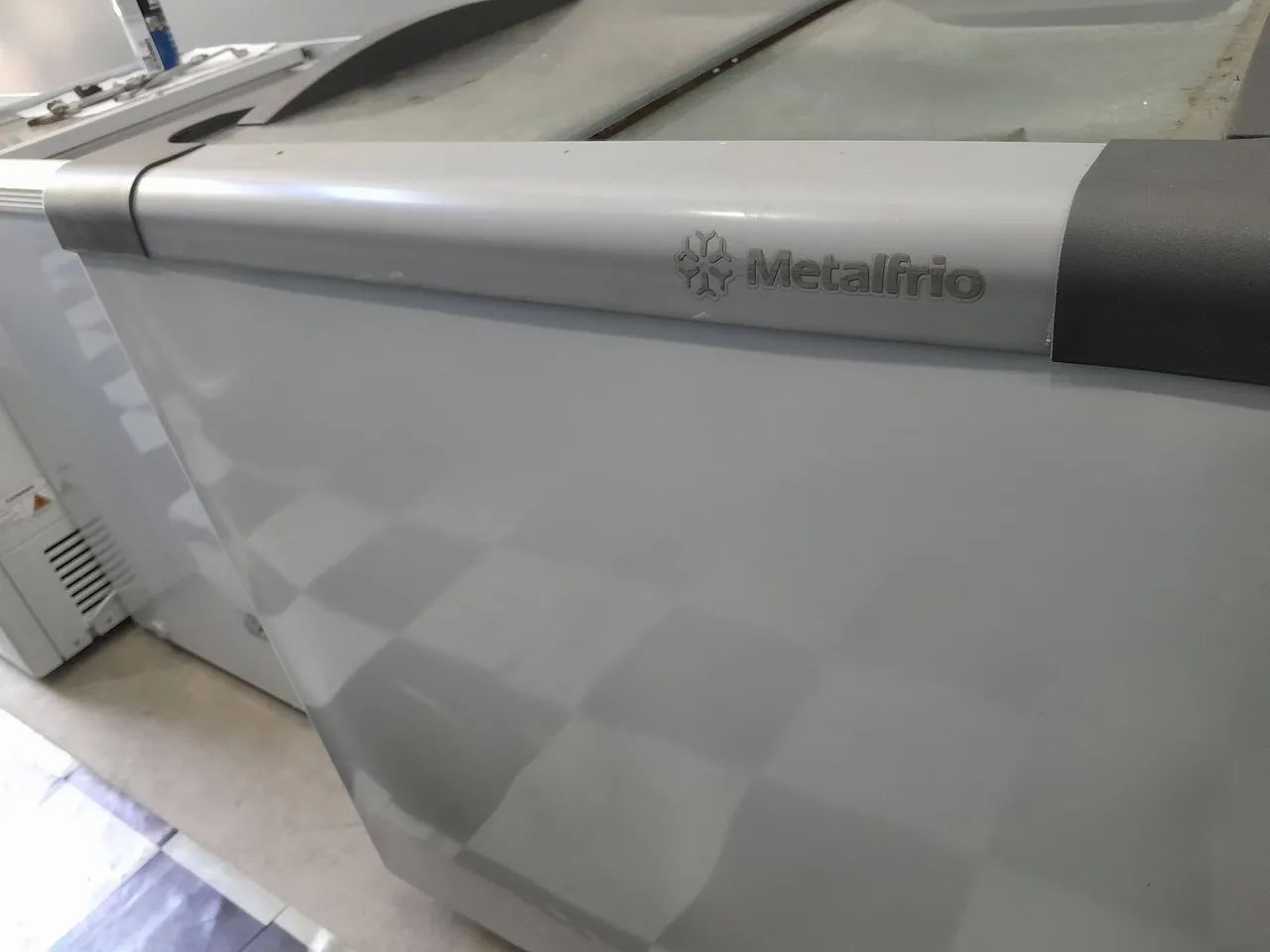 Freezer expositor tampa de vidro para sorvete e congelado diversos