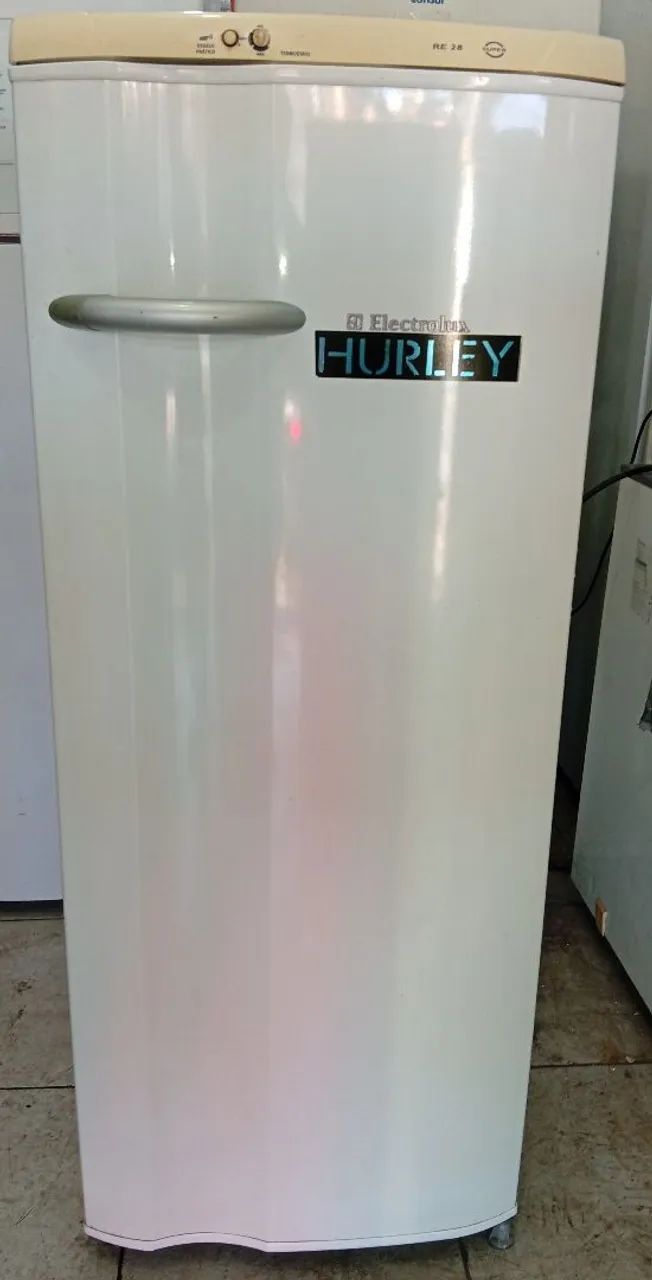 Vendo Geladeira RE28