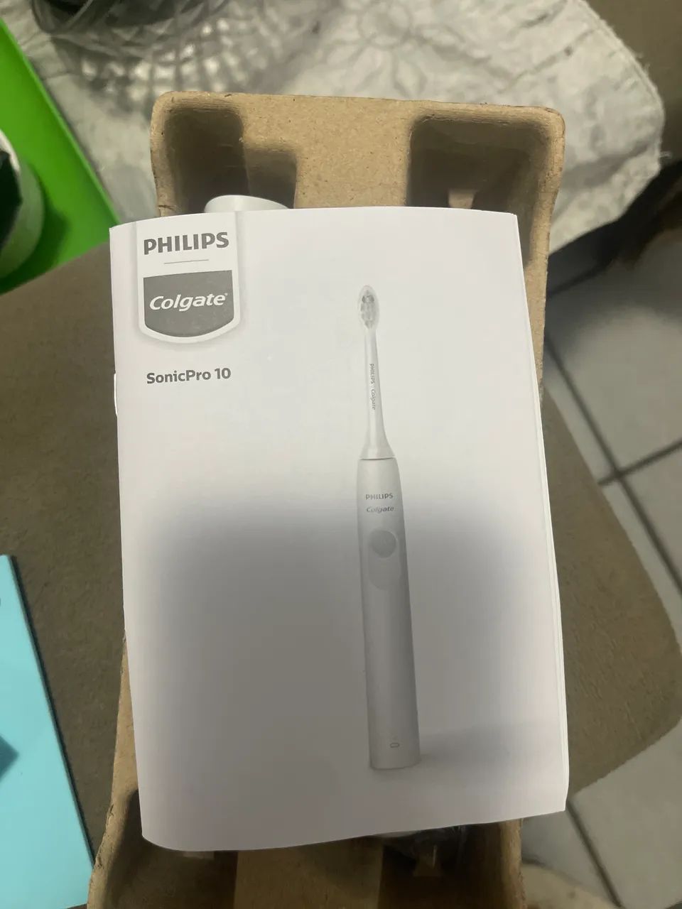 A escova elétrica Philips Colgate SonicPro 10 - Foto 3