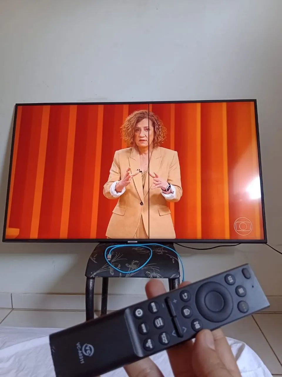 Tv smart 4 k 60 polegadas mais 3 mil canais porém tem listra fio de cabelo  - Foto 4