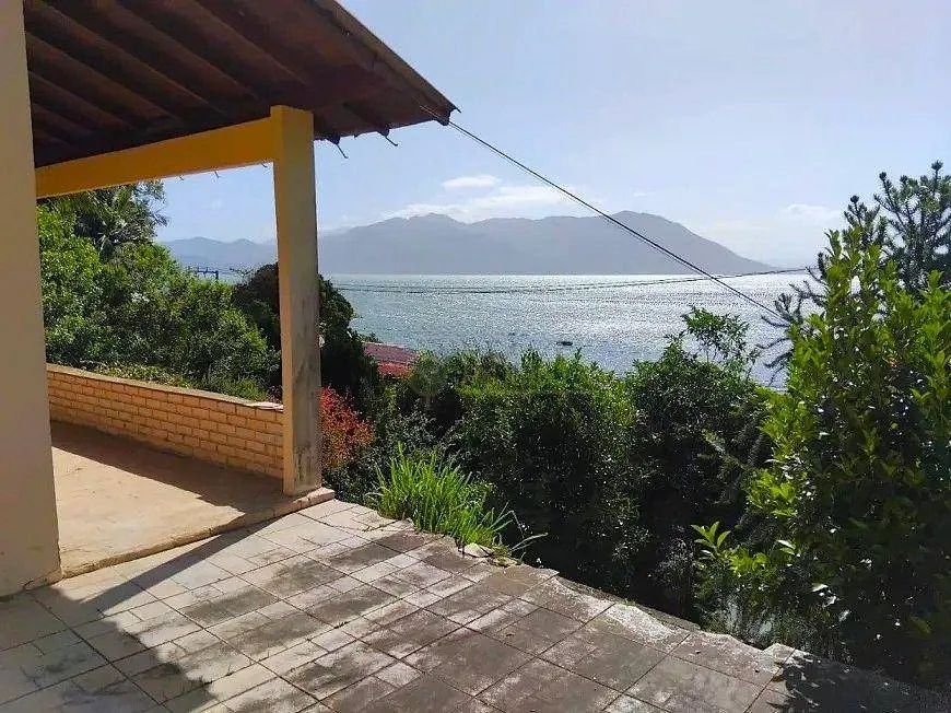 Casa com piscina e vista permanente para o Mar no Ribeirão da Ilha. - Foto 2