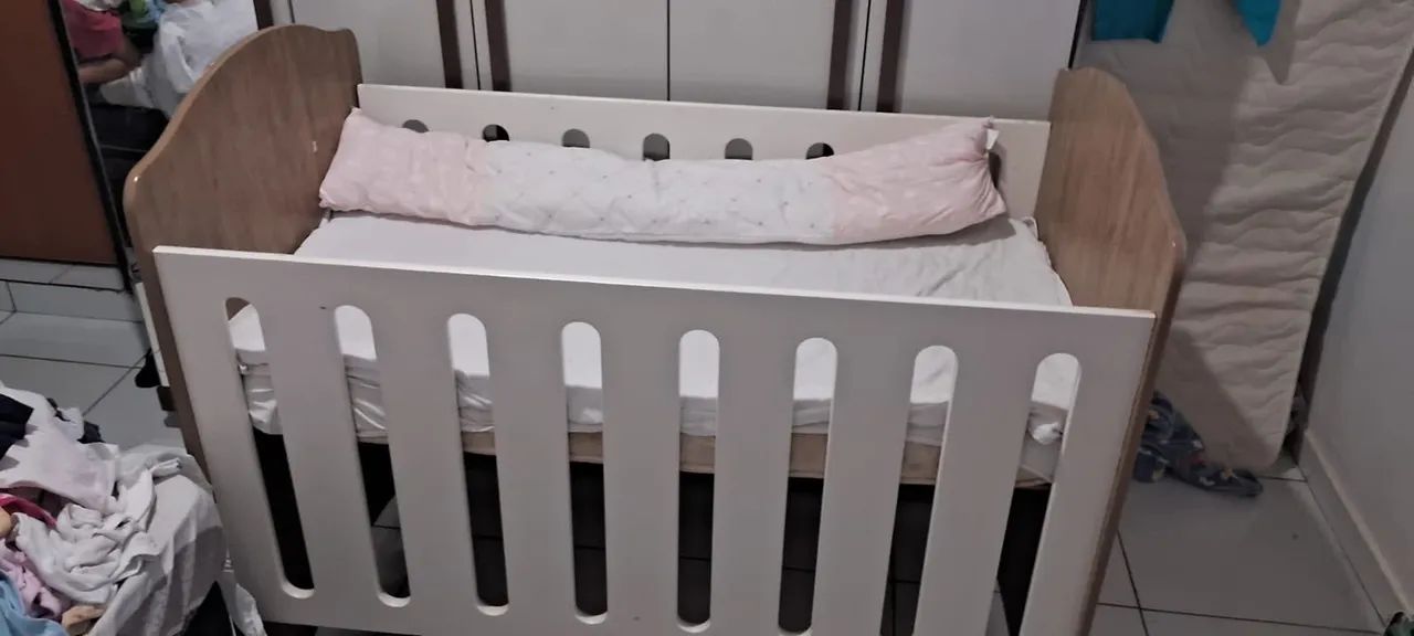 Berço que vira cama 