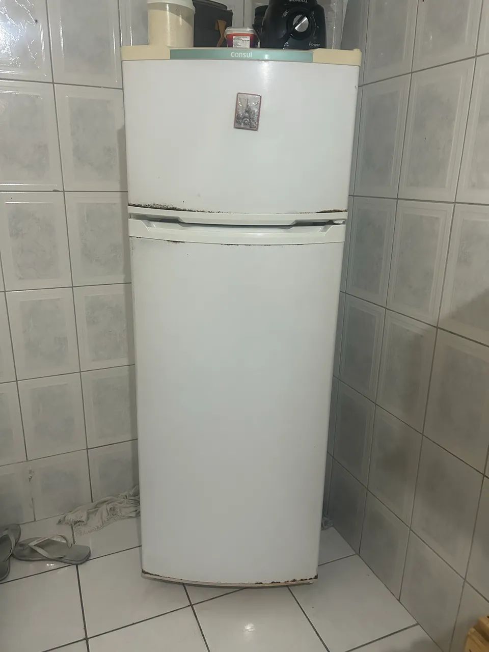 Vendo geladeira 