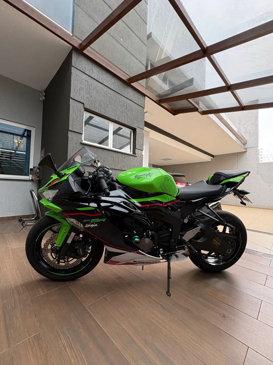 Kawasaki Zx-6r 636cc 2022 - 1502293117 | OLX