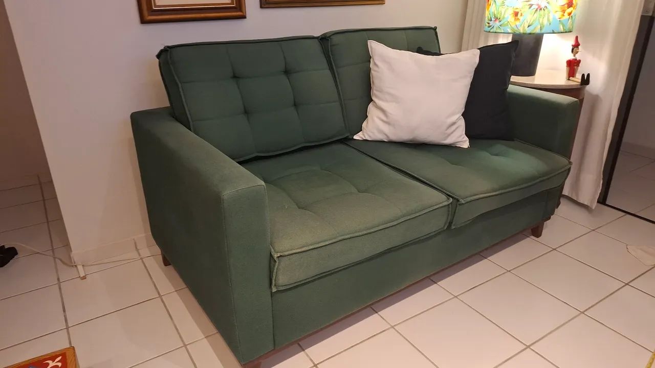Sofá  2 lugares 1,60cm