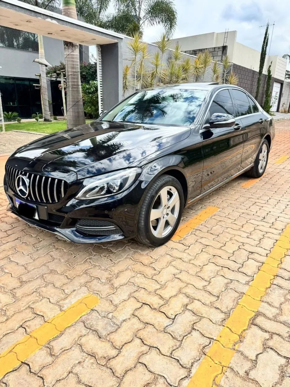 Mercedes-Benz C-200 2015