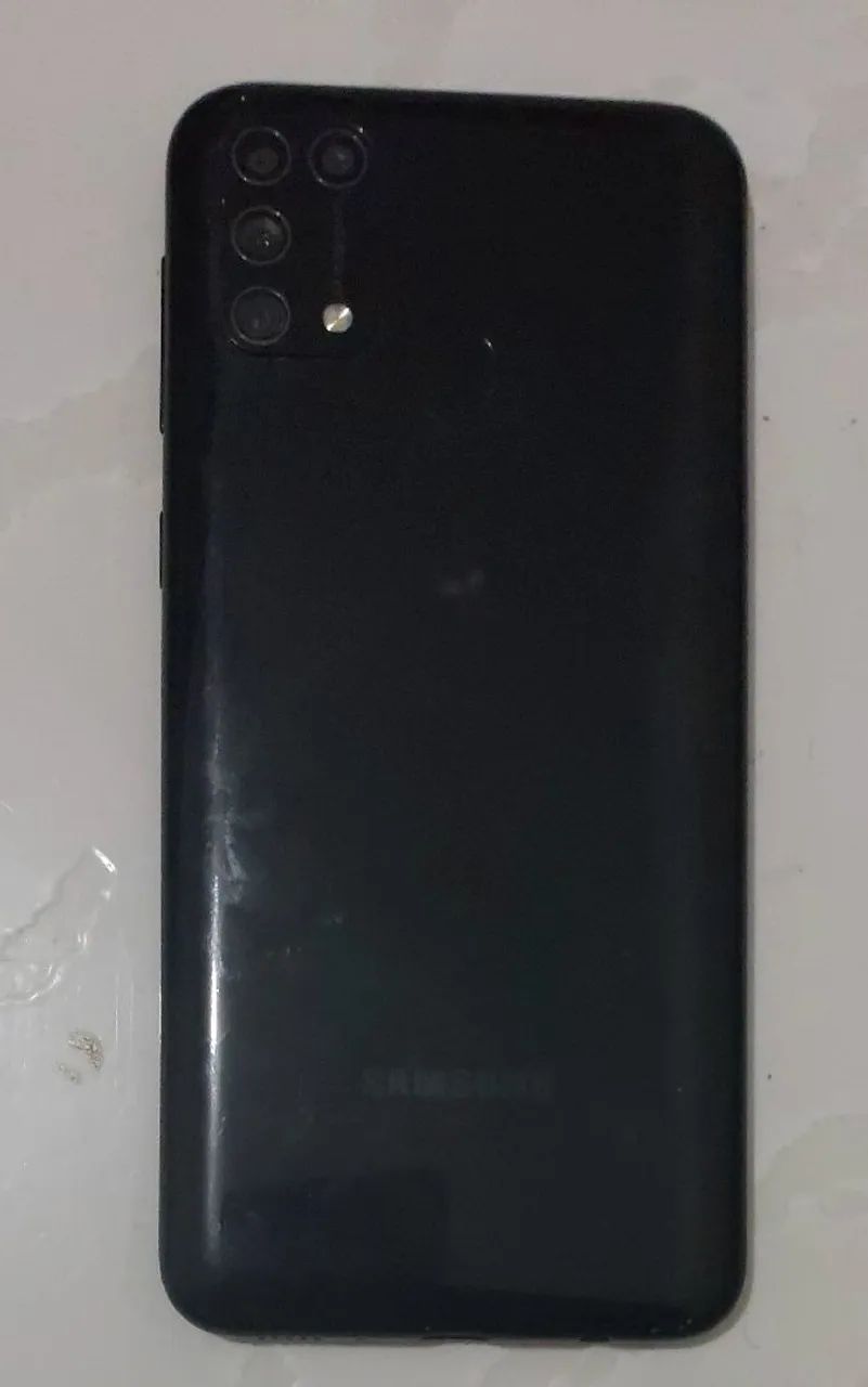 Vendo Celular sansung m31 com avaria