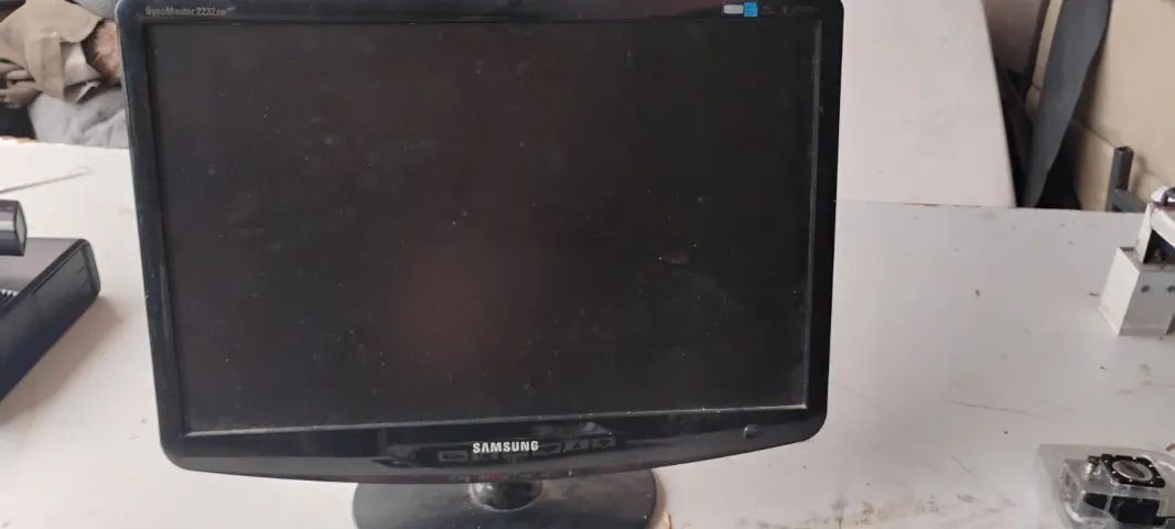 MONITOR SAMSUNG "19''POLEGADAS FUNCIONANDO POR APENAS 180 REAIS - Foto 2