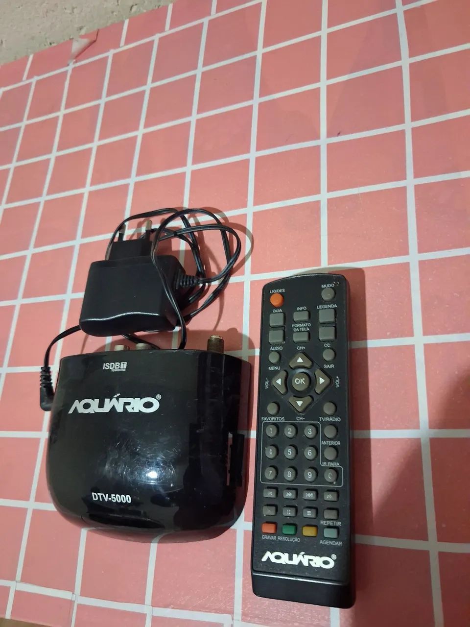 Tv Philips 20 polegadas com conversor e controles - Foto 4