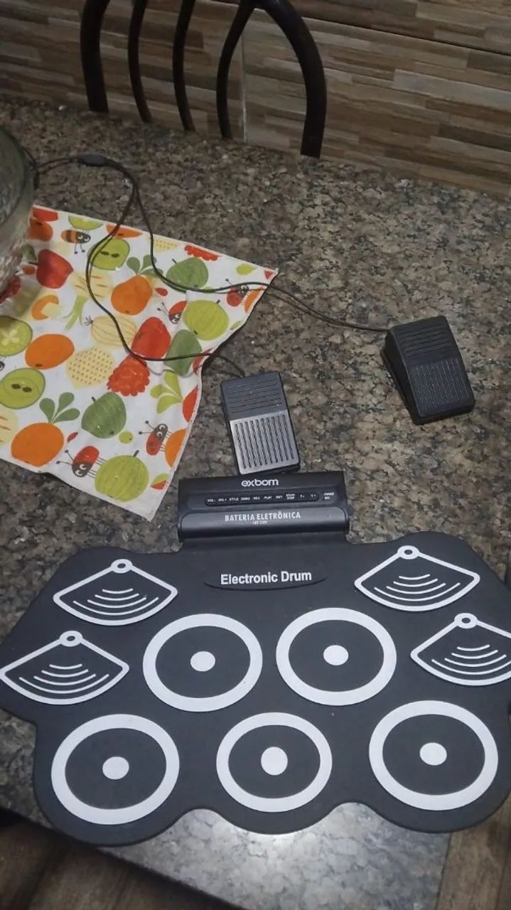 VENDO BATERIA MUSICAL ELETRÔNICA
