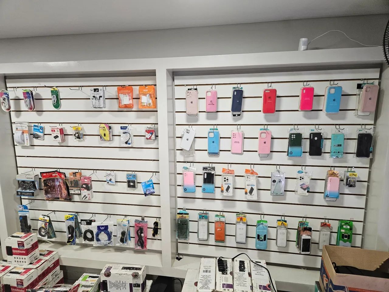 Vendo móveis de loja de celular - Foto 2