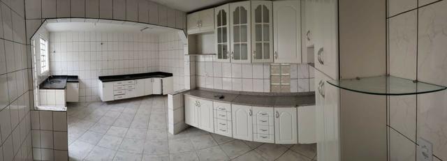 Vendo sobrado na QS 07 com ótima localização, aceitamos financiamento bancário - Foto 9
