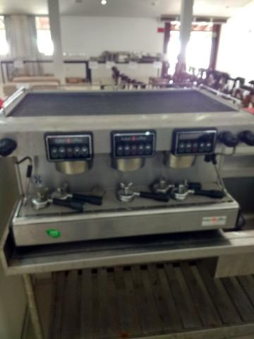 Máquina de café expresso 3 grupos com Moinho eletrônico, perfeito estado de conservação - Foto 2