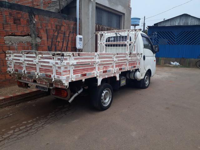 Vende- se ou troca HR 47 mil ano 2009 2010 - Foto 2