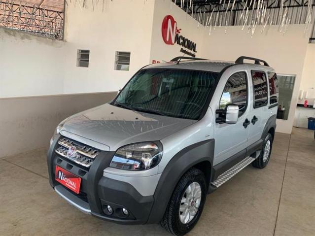 Fiat Doblò Adventure 1.8 16V (Flex) FLEX MANUAL - Foto 2