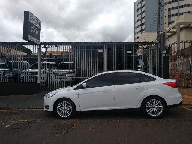 FORD FOCUS 2.0 SE PLUS