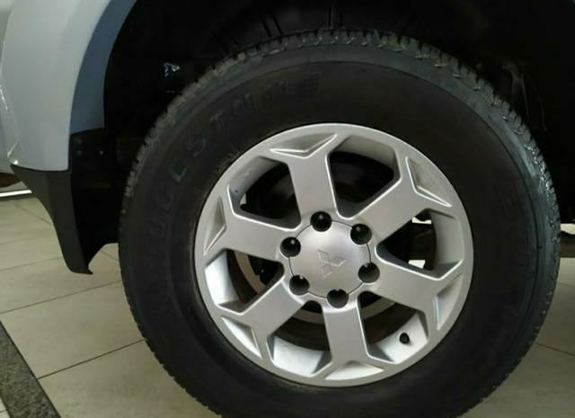 Pajero sport 2011 hpe diesel 4x4 - Foto 11
