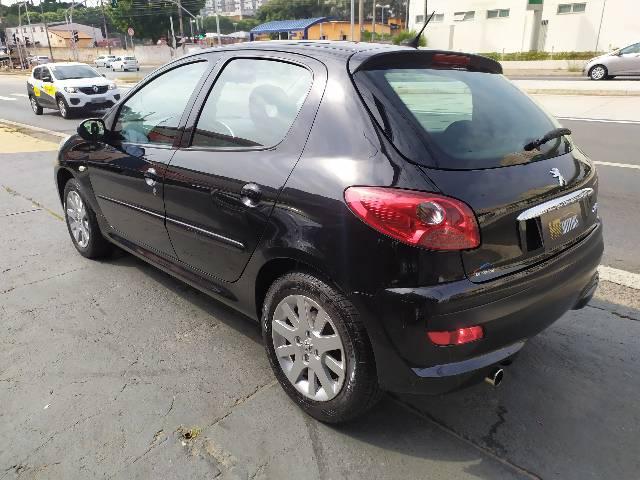 Peugeot 207 1.4 flex automático 2011 - Foto 5