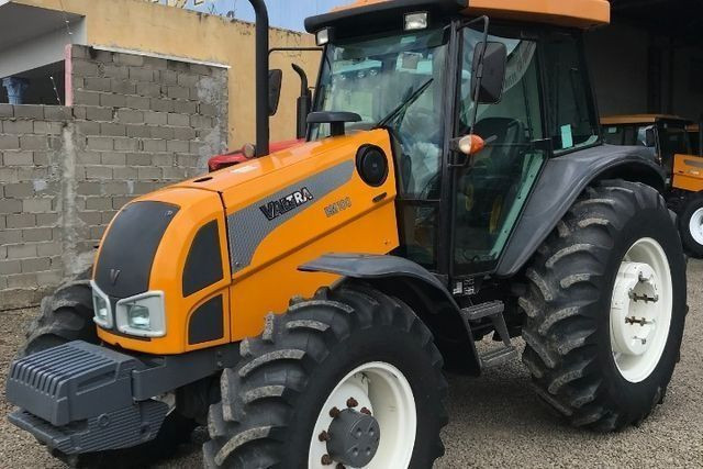 Trator BM 100 Valtra - 14