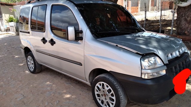 DOBLO ELX 1.8 FLEX COMPLETA.