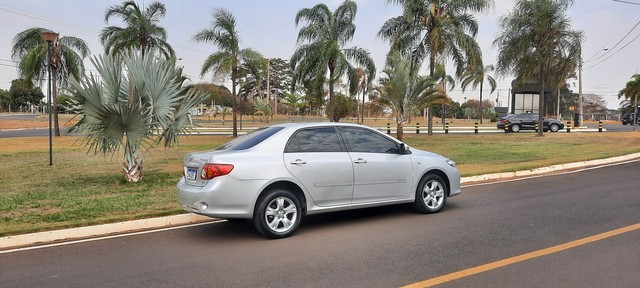 VENDA TOYOTA COROLLA XEI 2.O PRATA 2011/11