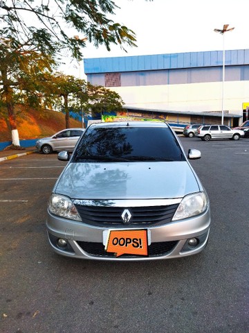 RENAULT LOGAN EXPRESSION 1.6 COMPLETO 2012