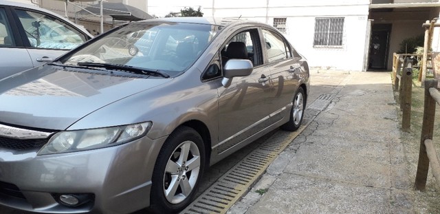 CIVIC AUTOMÁTICO 09/10 COMPLETO