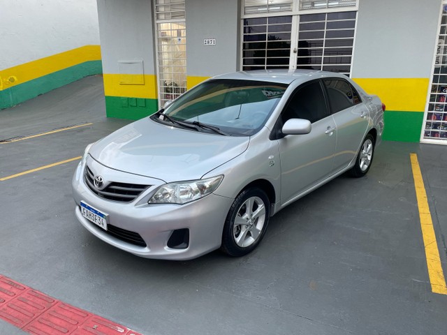 COROLLA AUTOMATICO  COMPLETO 