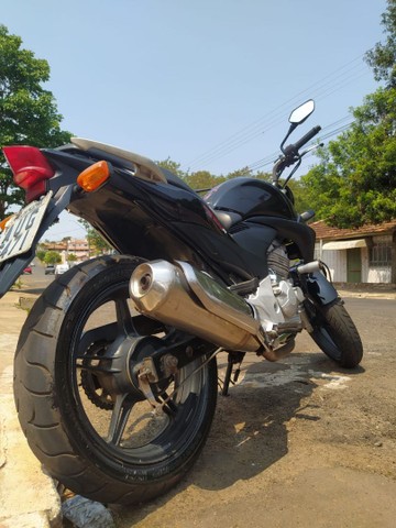 HONDA CB 300R IMPECÁVEL