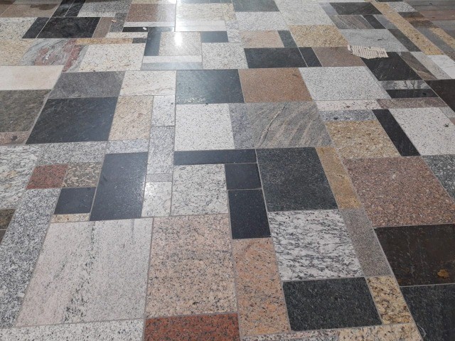 Piso de Granito "Fantasia" Tamanhos e Cores variados - excelente pra uso pesado