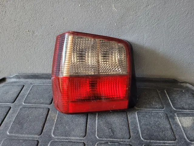 Lanterna traseira esquerda uno original