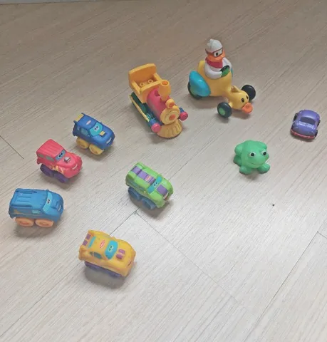 Brinquedo de ônibus escolar para crianças - 5 polegadas 2 conjunto de  veículos de jogo die-cast puxar para trás carro para crianças