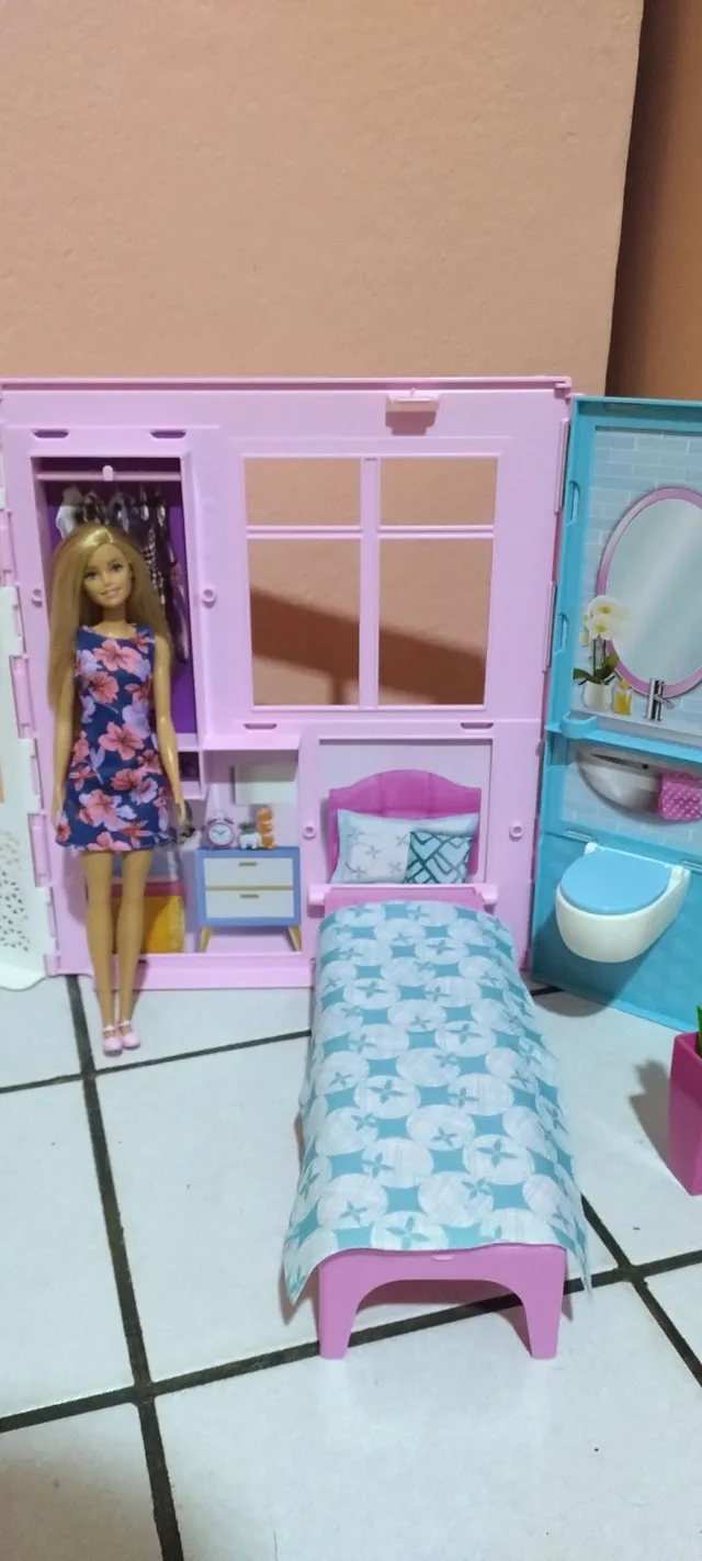 Barbie casa portátil com piscina, casa de bonecas