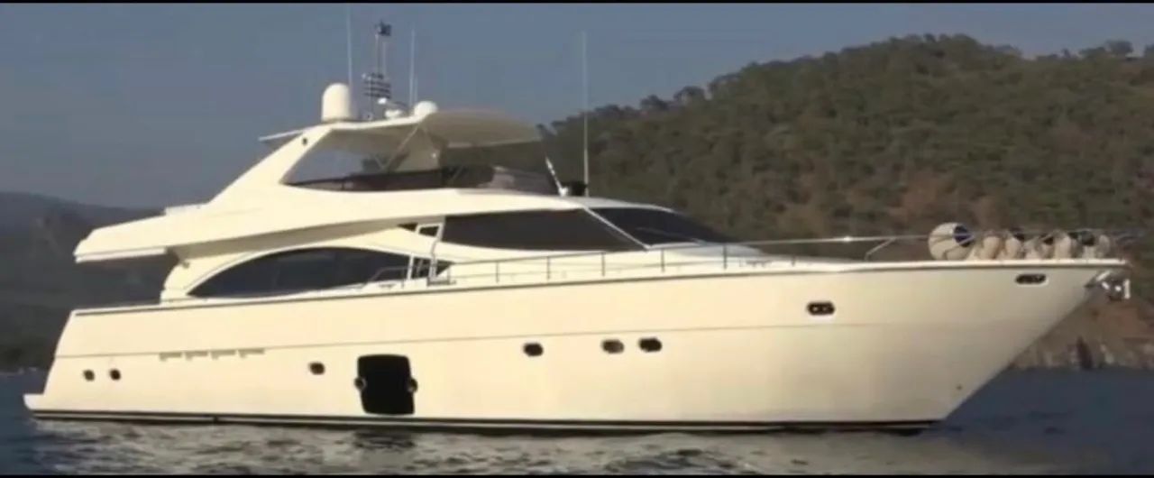 Ferretti 830 ano 2012 modelo 2013 - ÚNICO DONO