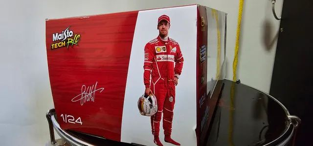 Ferrari Sebastian Vettell. RARO. NOVA - Foto 3