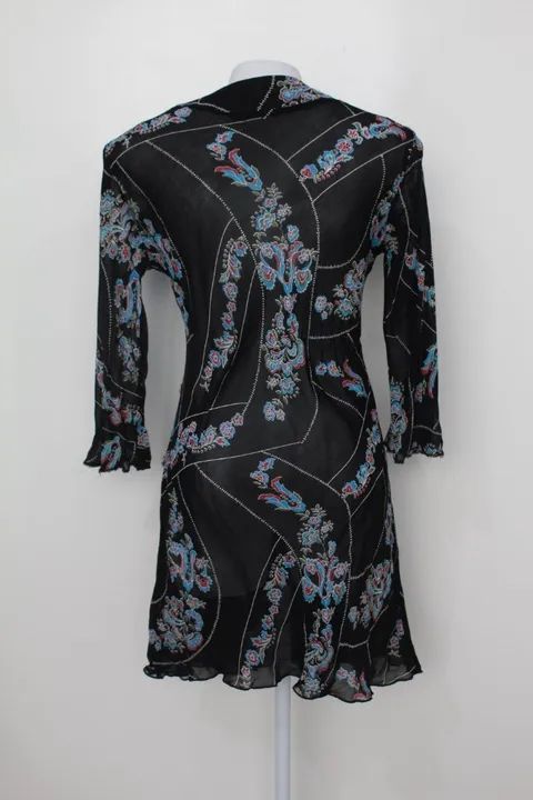 VESTIDO  ESTAMPADO COM TRANSPARÊNCIA DISPARATE - Foto 2