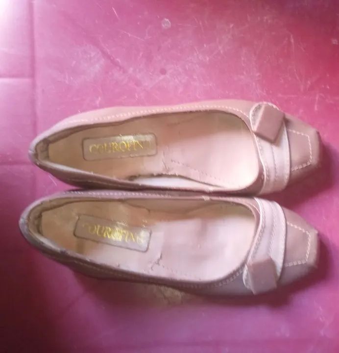 Vendo 2 sapatos Couro Fino  - Foto 4